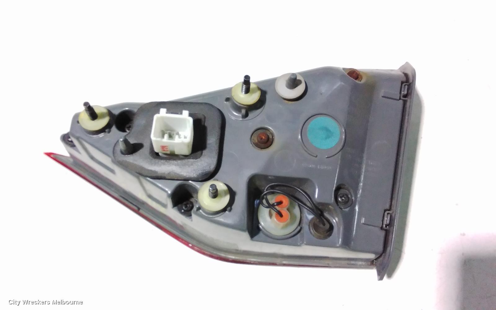 HYUNDAI GENESIS REAR GARNISH, BOOTLID LAMP (LH SIDE), DH, 11/2014 - 01/2018