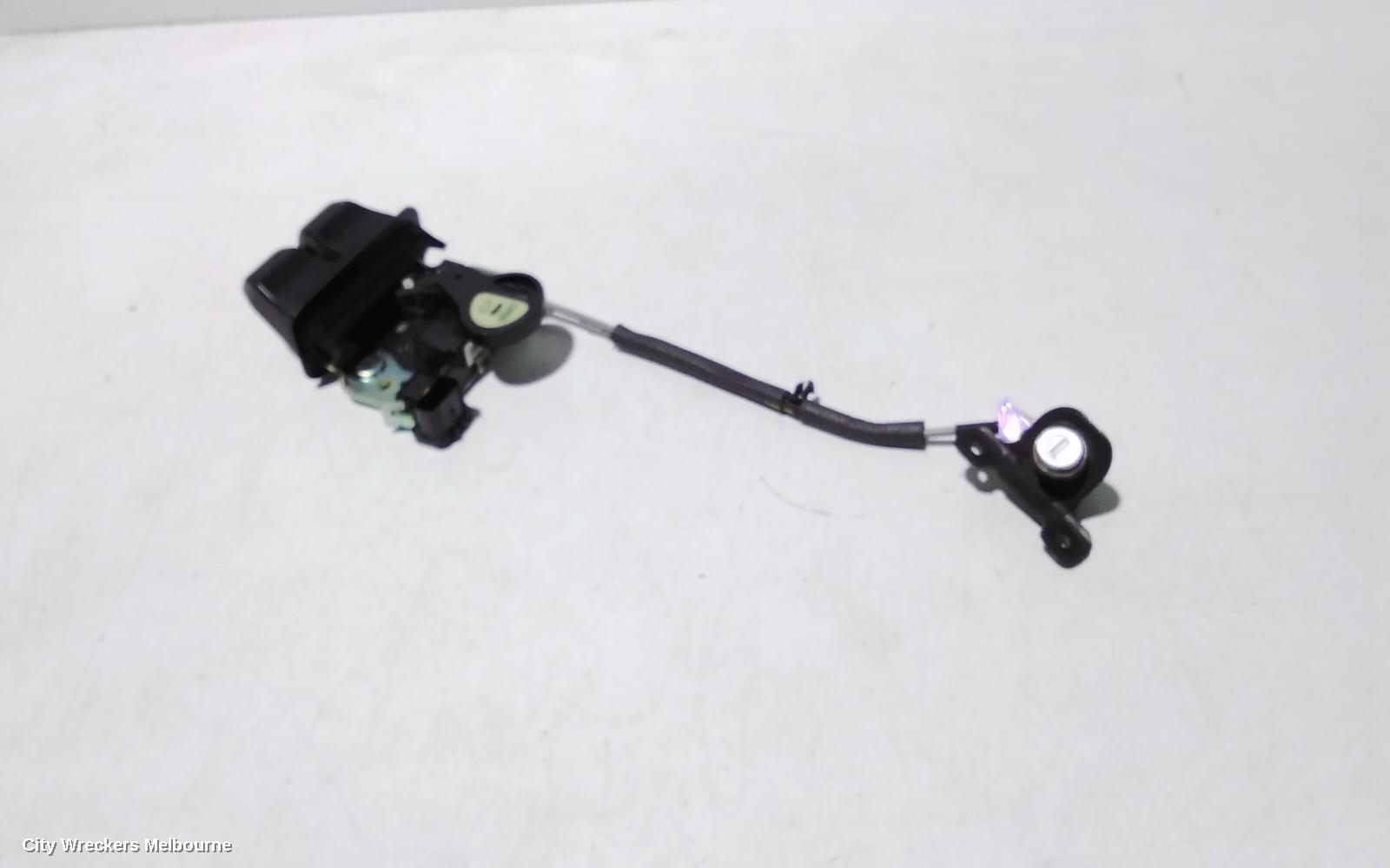 HYUNDAI GENESIS DOOR/BOOT/GATE LOCK, BOOTLID LOCK, NON POWER OPERATED BOOTLID TYPE, DH, 11/2014 - 01/2018