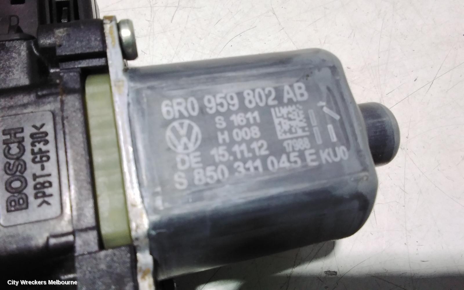 VOLKSWAGEN POLO RIGHT FRONT WINDOW REG/MOTOR, 6R, POWER, 5DR HATCH, 05/2010 - 05/2014