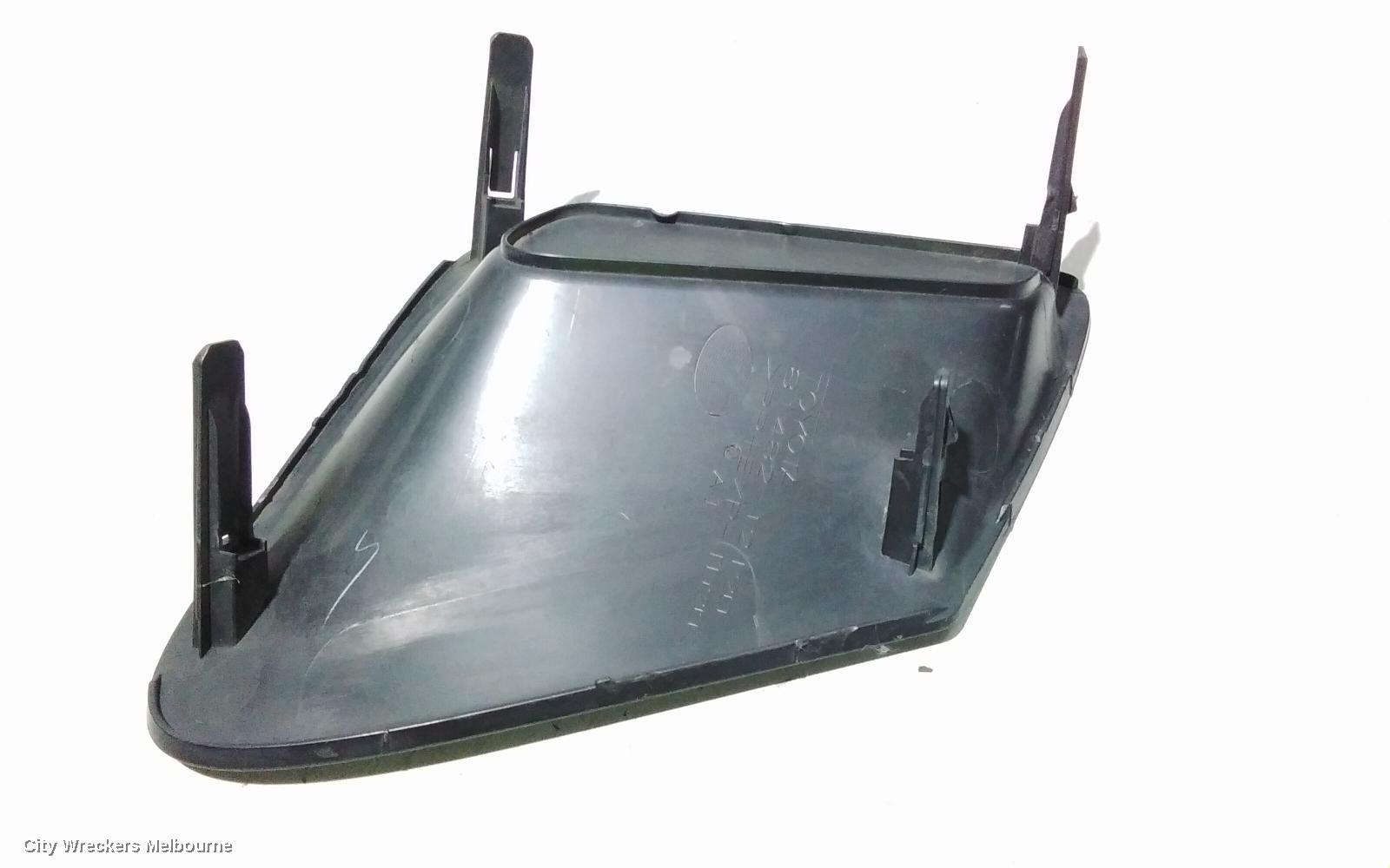 TOYOTA COROLLA LEFT INDICATOR/FOG/SIDE, BUMPER FOGLAMP, ZRE152R, HATCH, 11/2009 - 09/2012