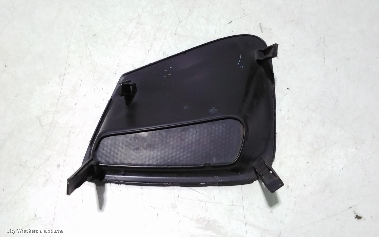 TOYOTA COROLLA LEFT INDICATOR/FOG/SIDE, BUMPER FOGLAMP, ZRE152R, HATCH, 11/2009 - 09/2012