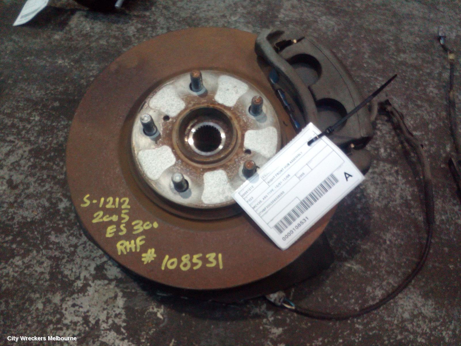 LEXUS ES300 (92-05) RIGHT FRONT HUB ASSEMBLY, MCV30, ABS TYPE, 10/2001 - 12/2005