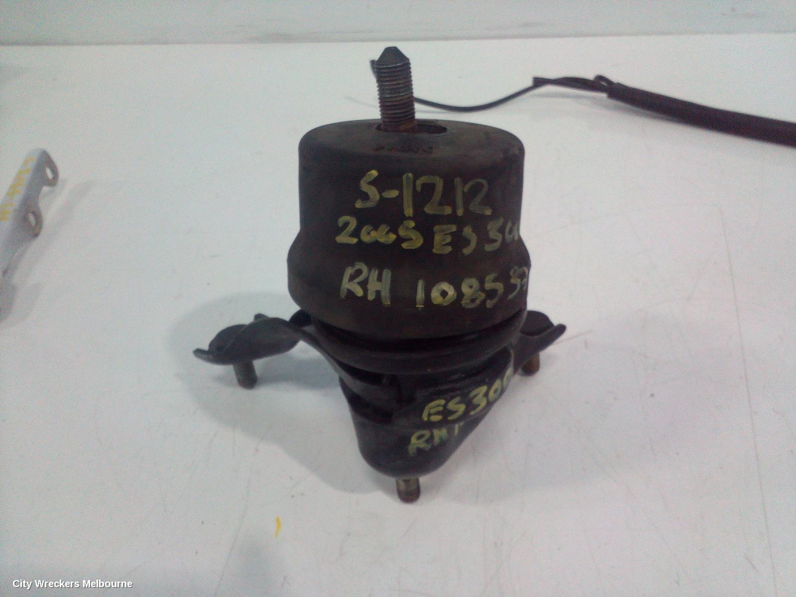 LEXUS ES300 (92-05) MOUNT, XV30, 10/2001 - 12/2005