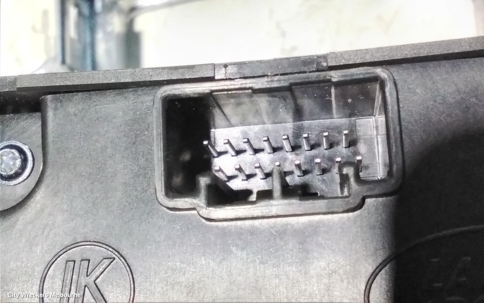 LAND ROVER RANGEROVER SPORT, L494, 12/2013 - 04/2022, SUSPENSION CONTROL SWITCH PANEL EPLA-14B596: 108543
