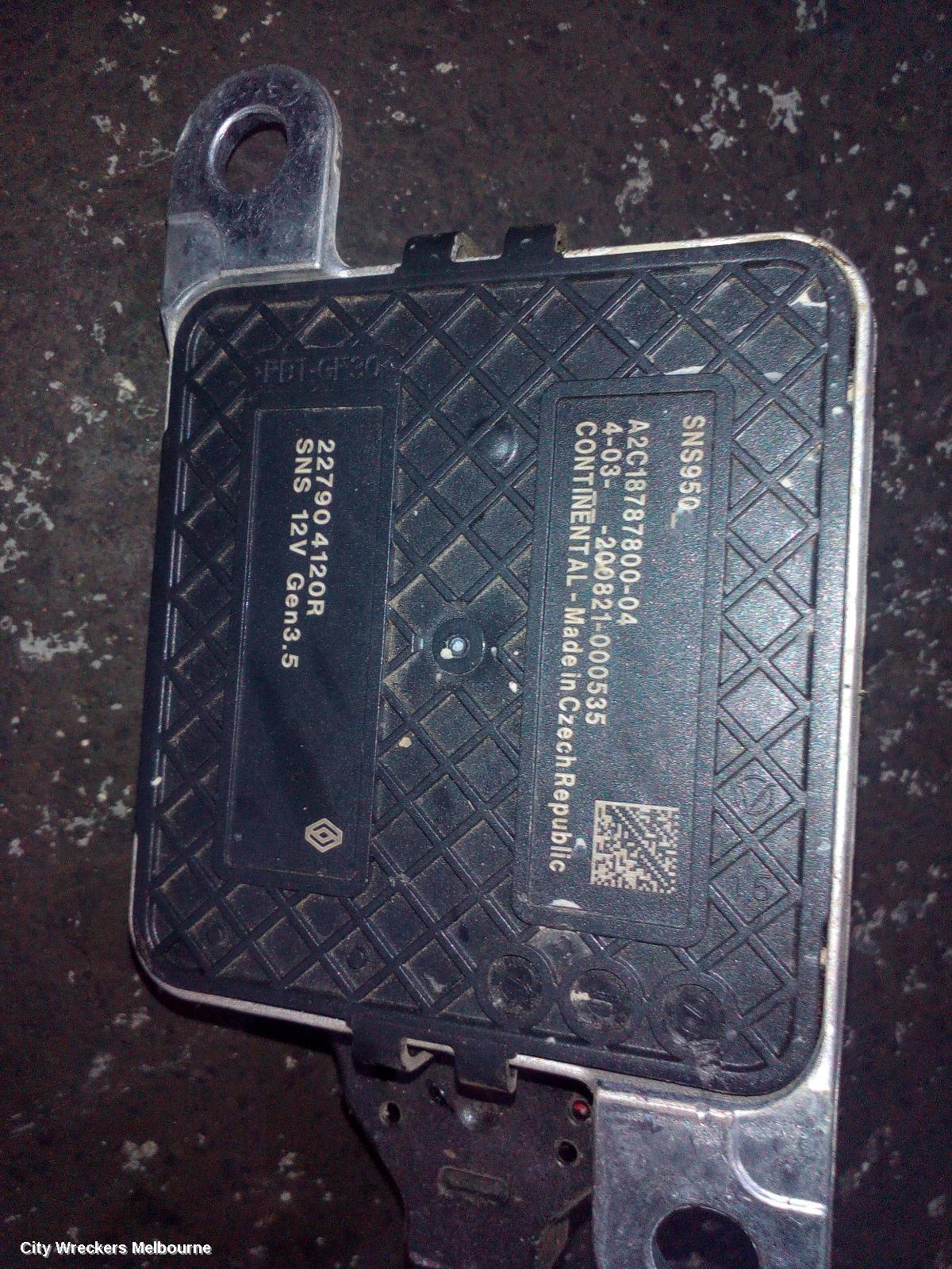 MITSUBISHI EXPRESS CATALYTIC CONVERTER, UNDER CAR-CAT TYPE, 2.0, DIESEL, M9R.710, TURBO, SN, 03/2020 - 12/2022