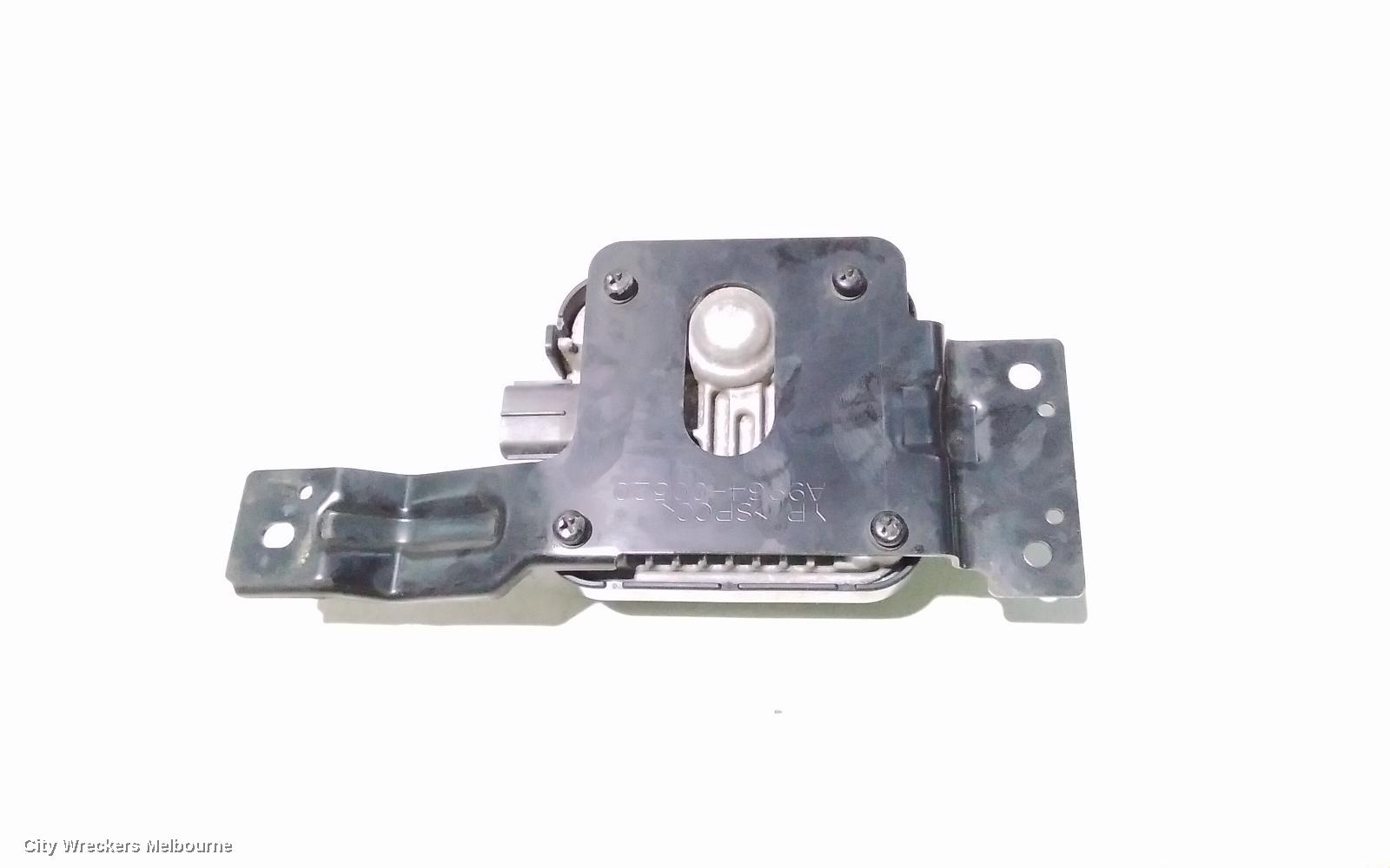 KIA SORENTO, UM, 03/2015 - 02/2020, 2013DJ8291: 108642