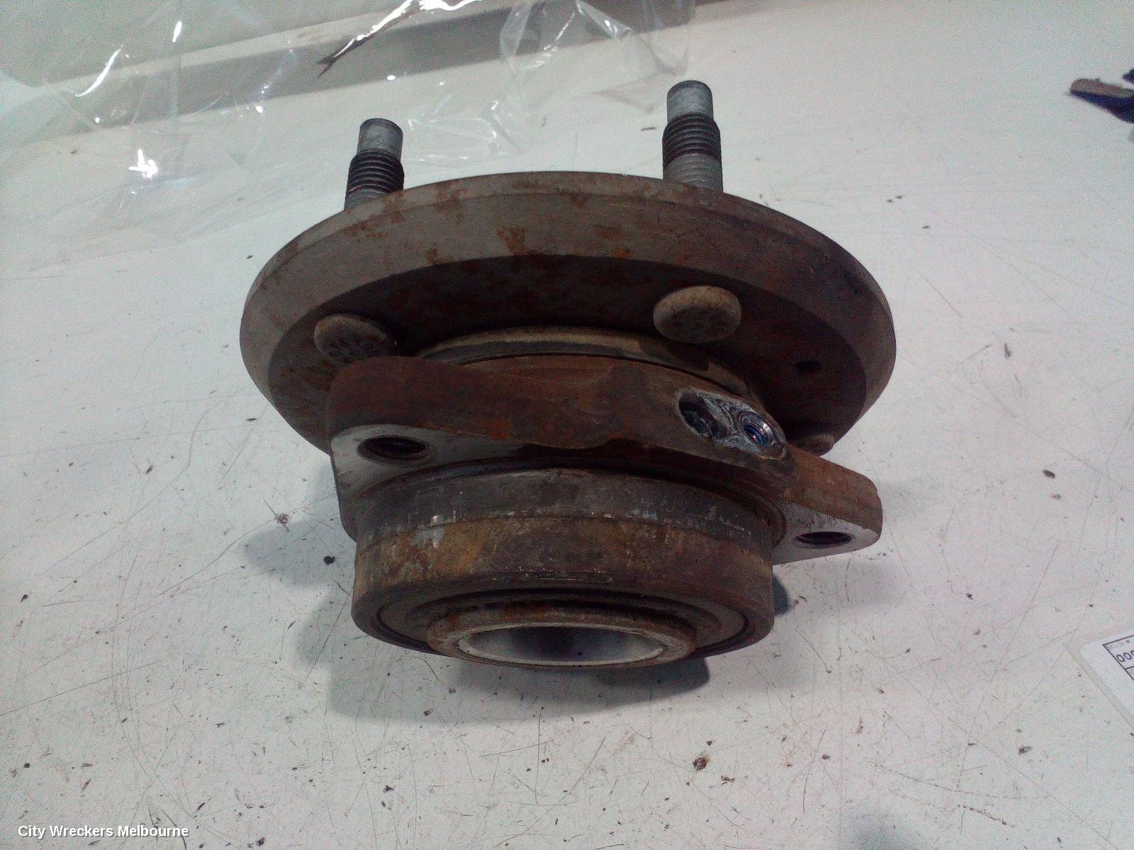 HOLDEN CAPTIVA LEFT FRONT HUB ASSEMBLY, CG, 01/2011 - 06/2018