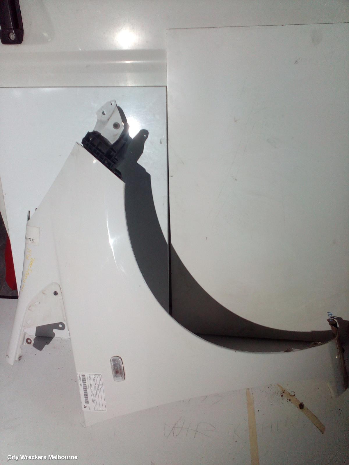 HONDA JAZZ RIGHT GUARD, GE, W/ INDICATOR TYPE, 09/2008 - 04/2011