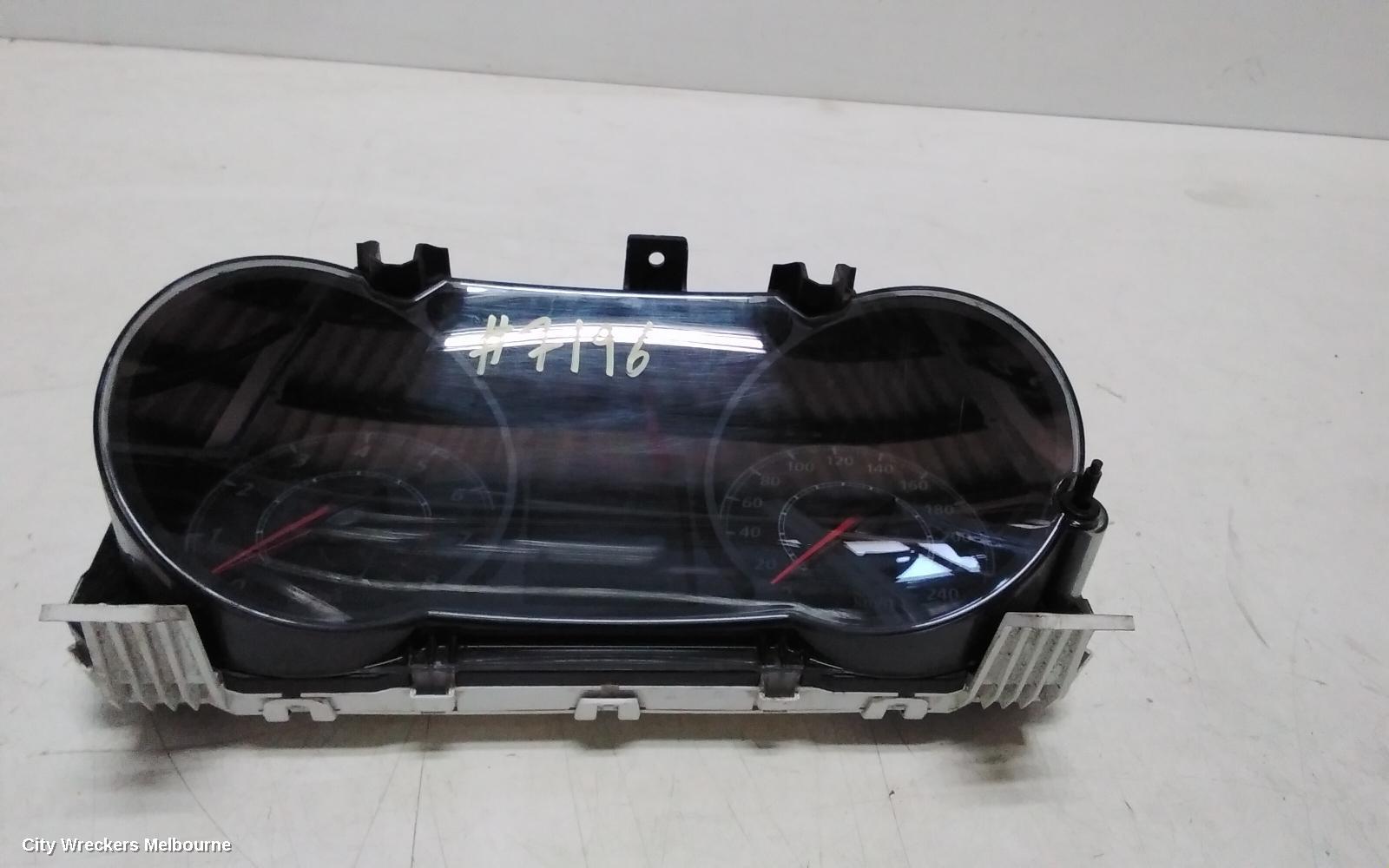 MITSUBISHI OUTLANDER INSTRUMENT CLUSTER, ZH, 09/2009 - 10/2012