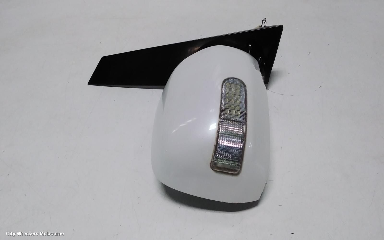 TOYOTA ESTIMA RIGHT DOOR MIRROR, XR30/XR40, 7 WIRE, BIG PLUG, CHROME COVER, BLUE GLASS, 03-06 (IMPORT)