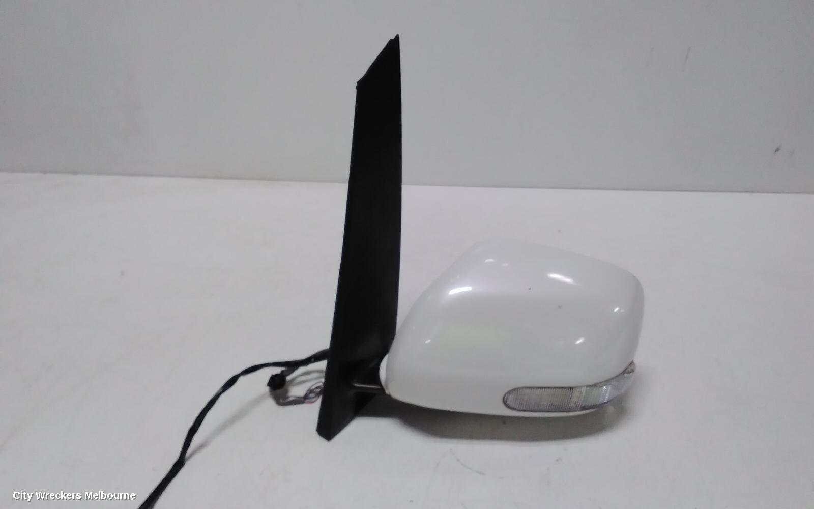 TOYOTA ESTIMA LEFT DOOR MIRROR, XR30/XR40, 7 WIRE, BIG PLUG, NATURAL BLACK, CLEAR GLASS, 03-06 (IMPORT)