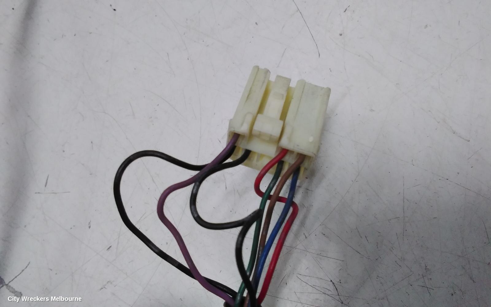 TOYOTA ESTIMA LEFT DOOR MIRROR, XR30/XR40, 7 WIRE, BIG PLUG, NATURAL BLACK, CLEAR GLASS, 03-06 (IMPORT)