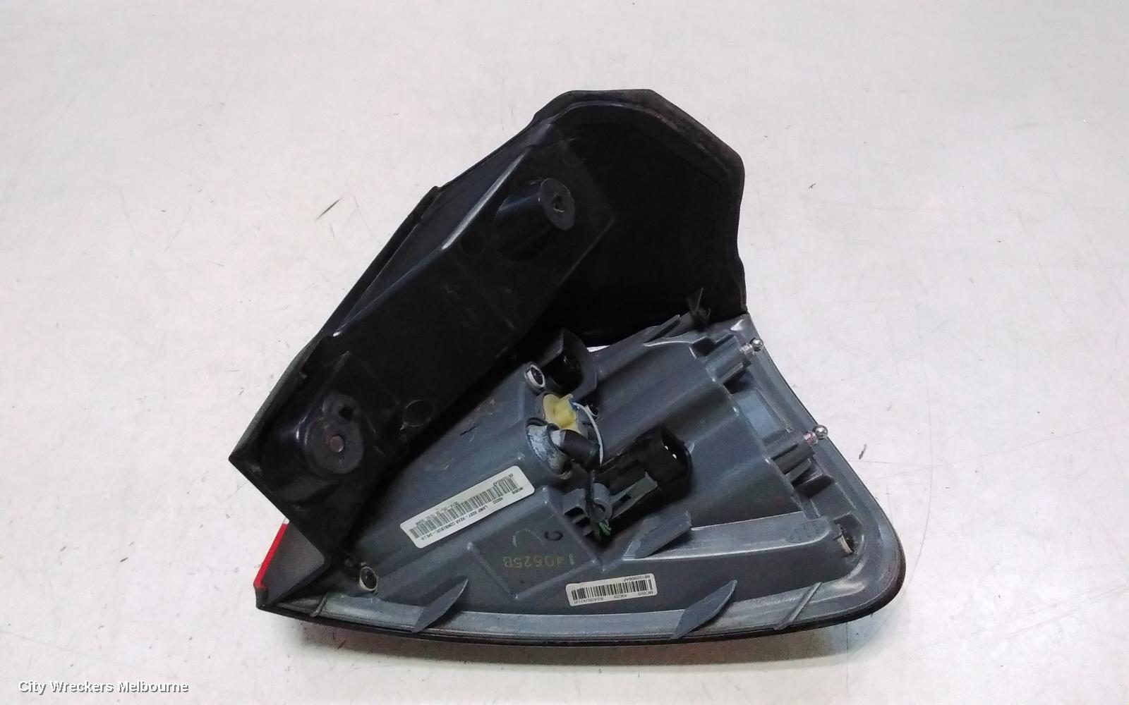 JEEP CHEROKEE LEFT TAILLIGHT, KL, IN BODY, 02/2014 - 03/2018