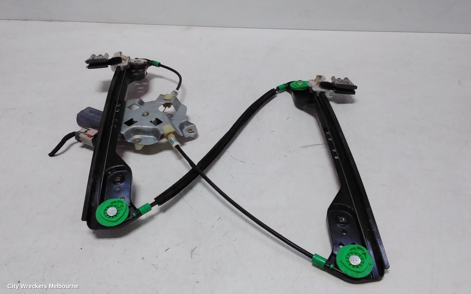 CHRYSLER 300C RIGHT FRONT WINDOW REG/MOTOR, POWER, 01/2005 ONWARDS