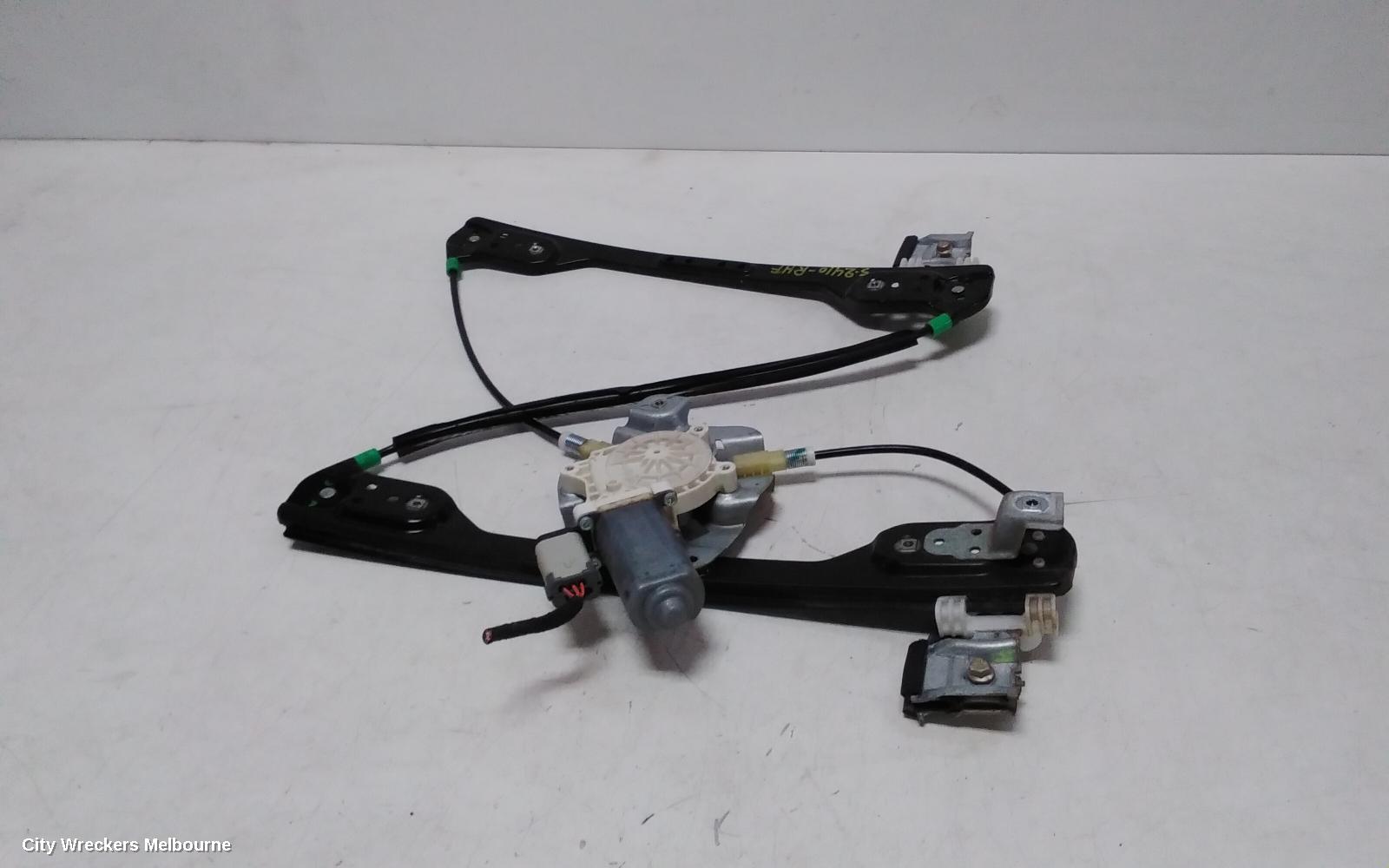 CHRYSLER 300C RIGHT FRONT WINDOW REG/MOTOR, POWER, 01/2005 ONWARDS
