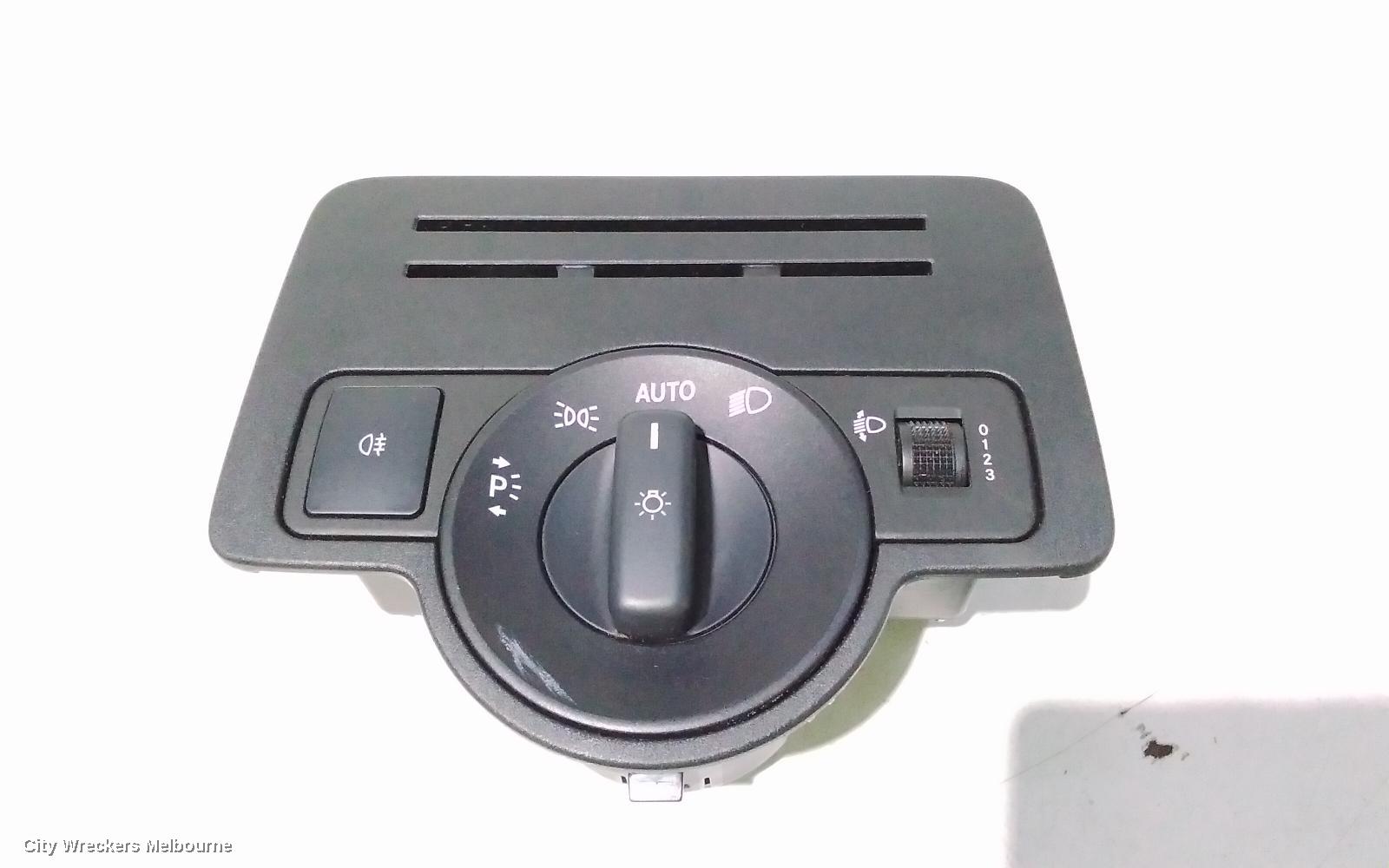 MERCEDES VITO COMBINATION SWITCH, 447, HEADLAMP SWITCH, 03/2015 ONWARDS