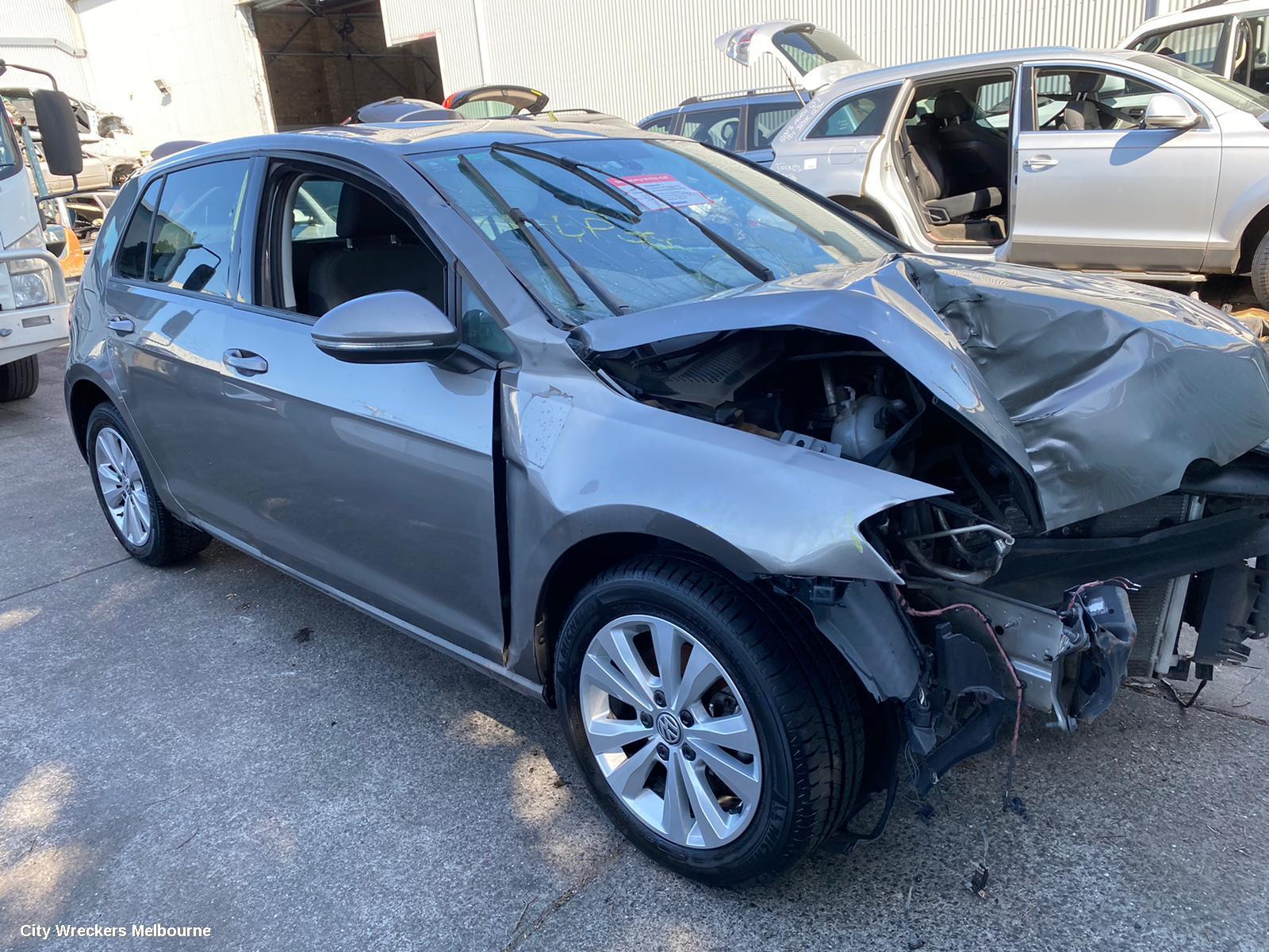 VOLKSWAGEN GOLF RIGHT TAILLIGHT, GEN 7, HATCH, 03/2013 - 03/2017