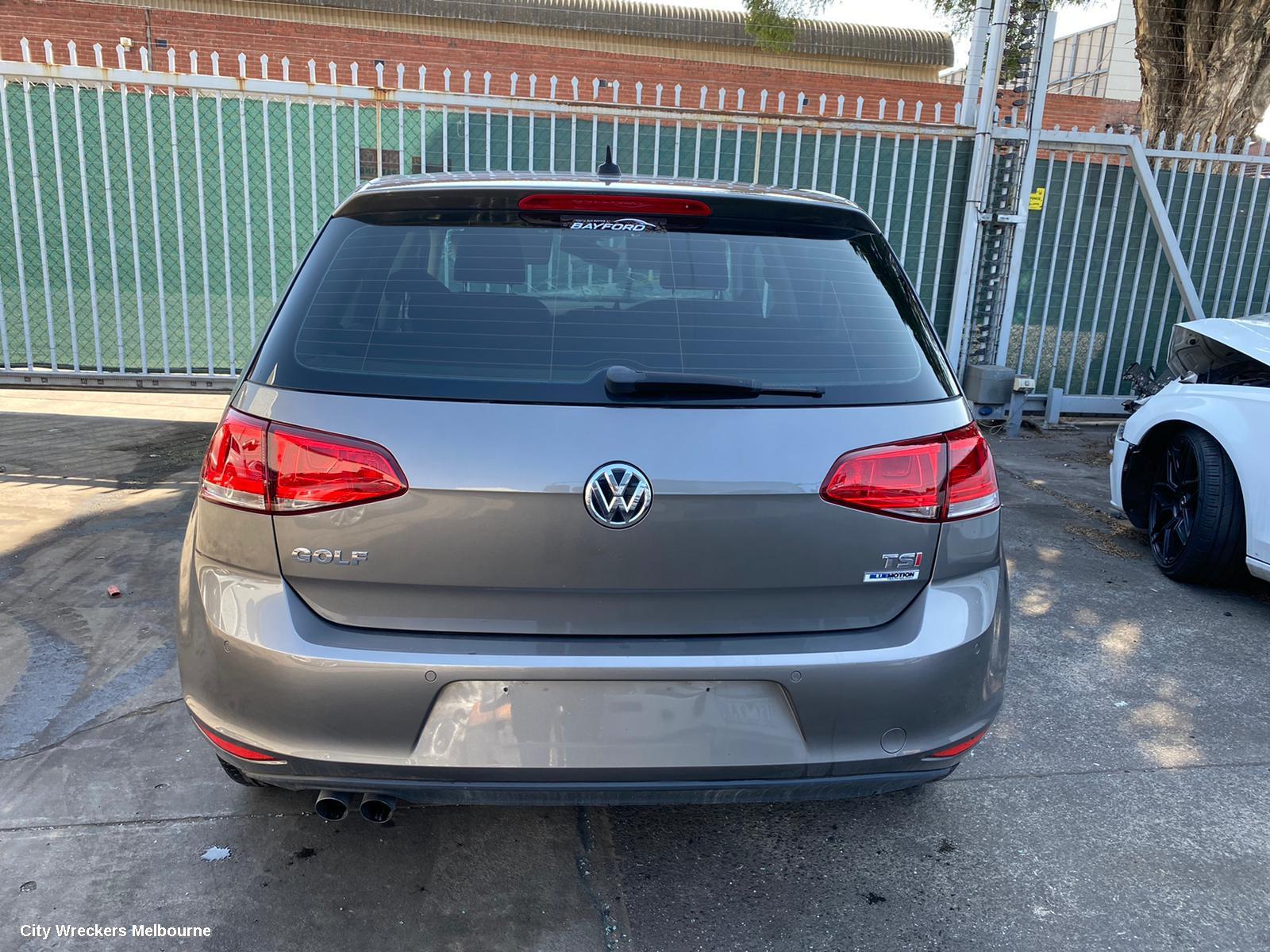 VOLKSWAGEN GOLF RIGHT TAILLIGHT, GEN 7, HATCH, 03/2013 - 03/2017
