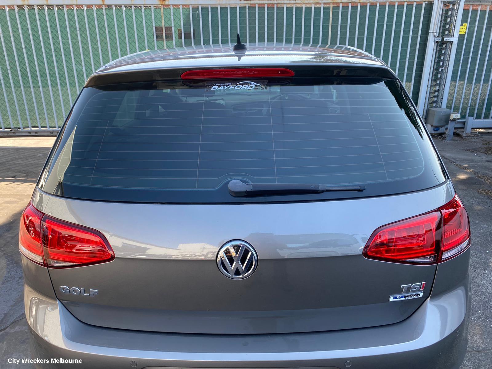 VOLKSWAGEN GOLF RIGHT TAILLIGHT, GEN 7, HATCH, 03/2013 - 03/2017