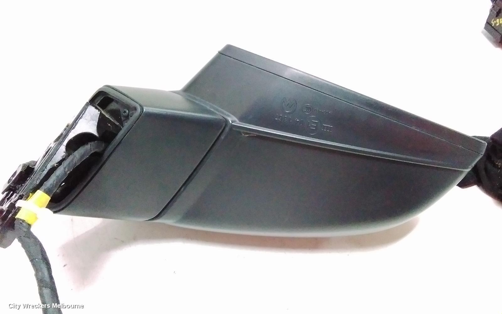 AUDI Q7 RIGHT DOOR MIRROR, 4M, POWER FOLD, W/ LANE ASSIST, NON CAMERA TYPE, 09/2015 - 03/2020