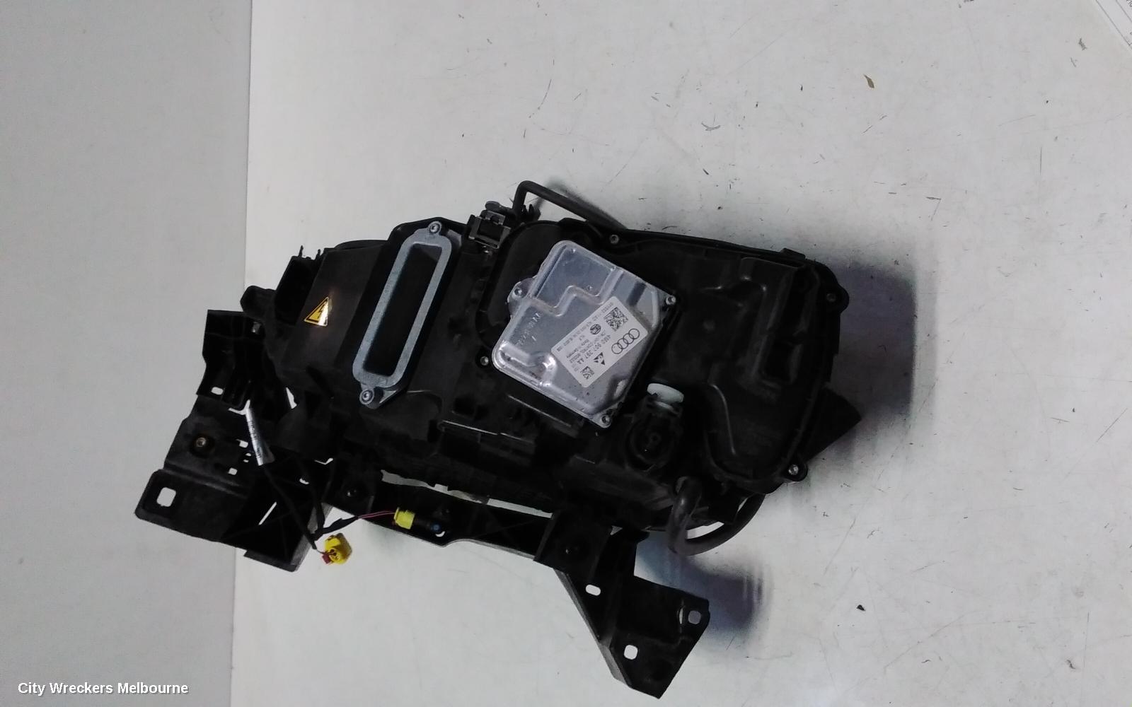 AUDI Q7 RIGHT HEADLAMP, 4M, LED, NON MATRIX TYPE, 09/2015 - 03/2020
