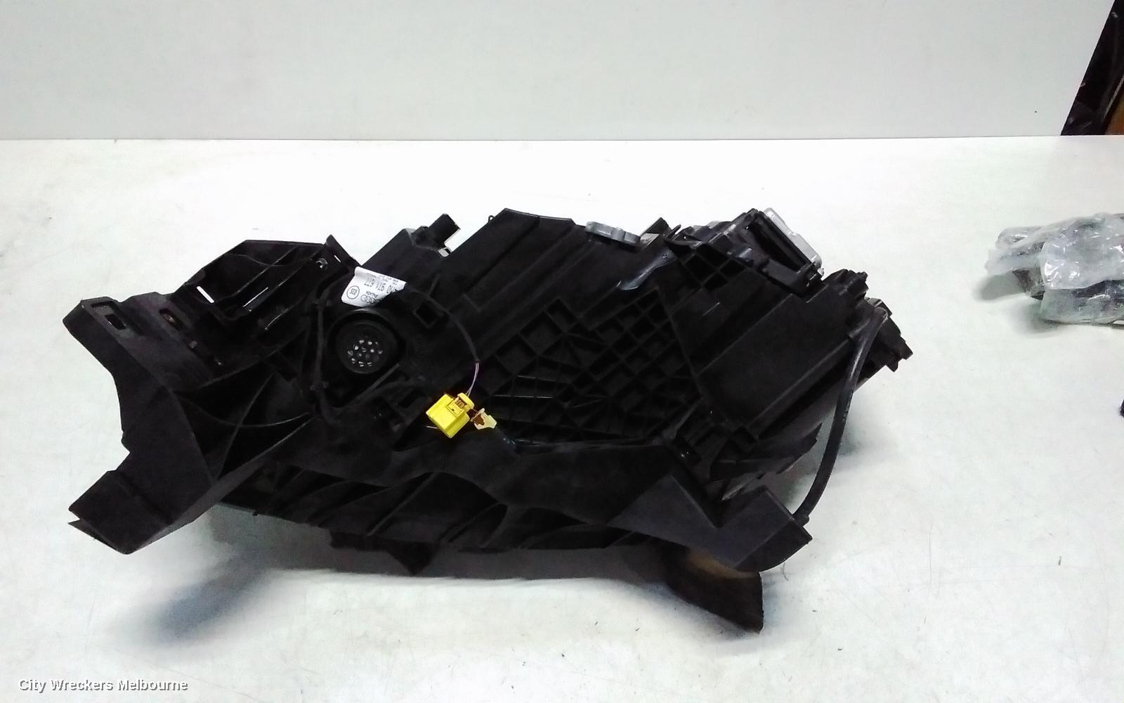 AUDI Q7 RIGHT HEADLAMP, 4M, LED, NON MATRIX TYPE, 09/2015 - 03/2020