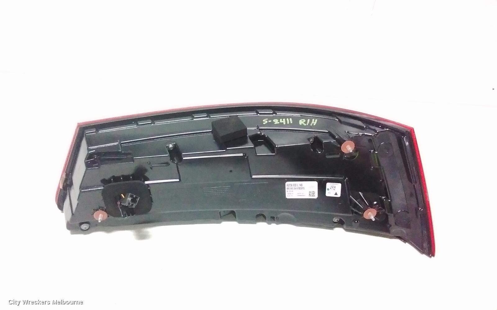 AUDI Q7 RIGHT TAILLIGHT, 4M, IN LIFTGATE, OPT 8SK 4PIN, 09/2015 - 03/2020