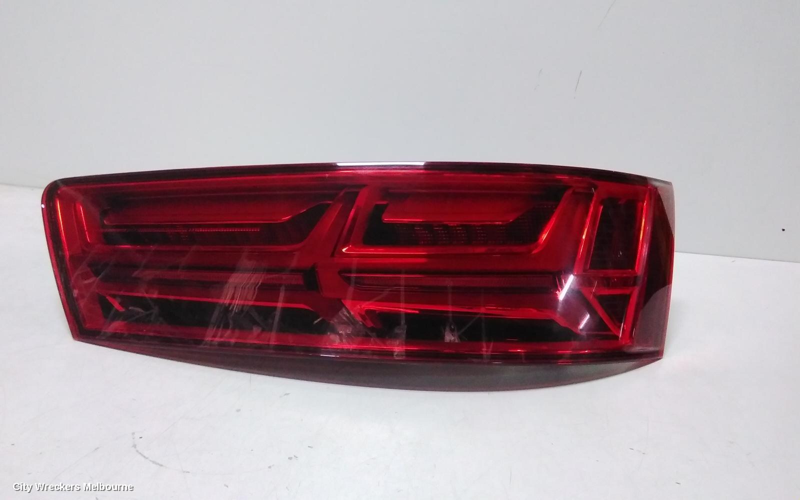 AUDI Q7 RIGHT TAILLIGHT, 4M, IN LIFTGATE, OPT 8SK 4PIN, 09/2015 - 03/2020