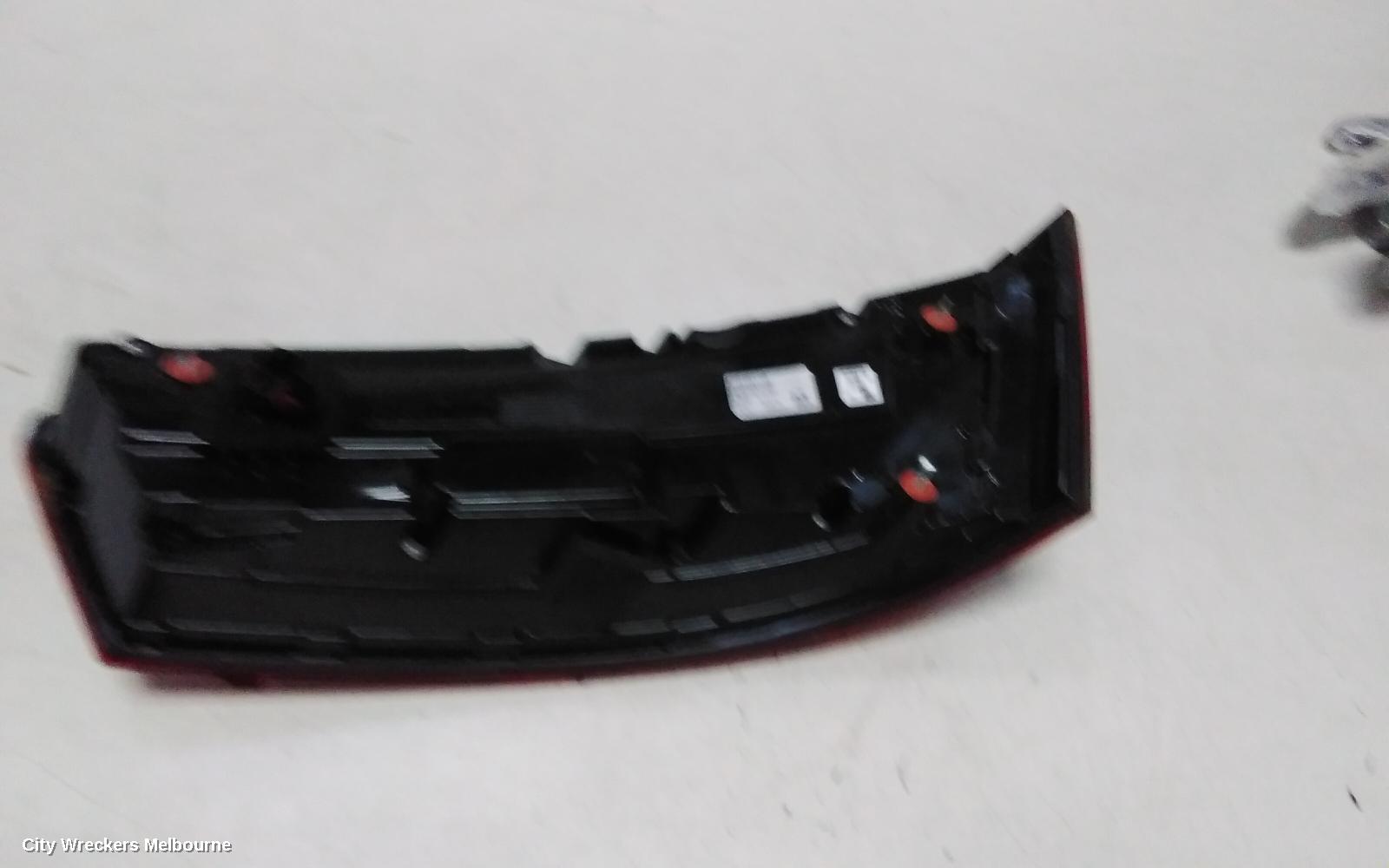 AUDI Q7 LEFT TAILLIGHT, 4M, IN LIFTGATE, OPT 8SK 4PIN, 09/2015 - 03/2020