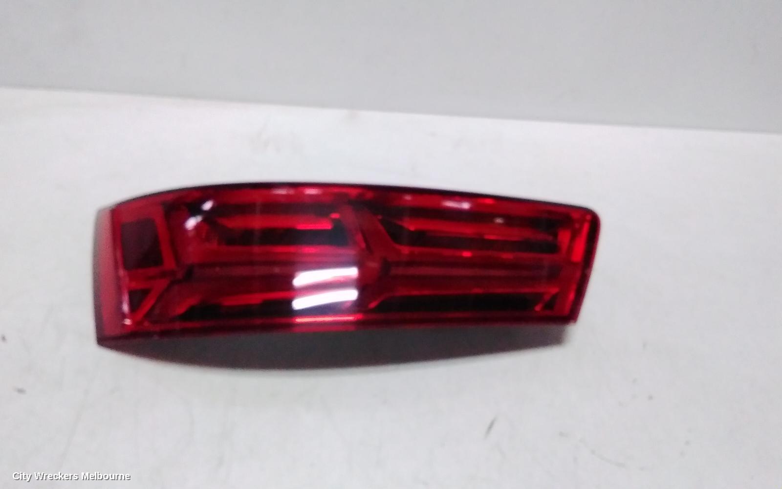 AUDI Q7 LEFT TAILLIGHT, 4M, IN LIFTGATE, OPT 8SK 4PIN, 09/2015 - 03/2020