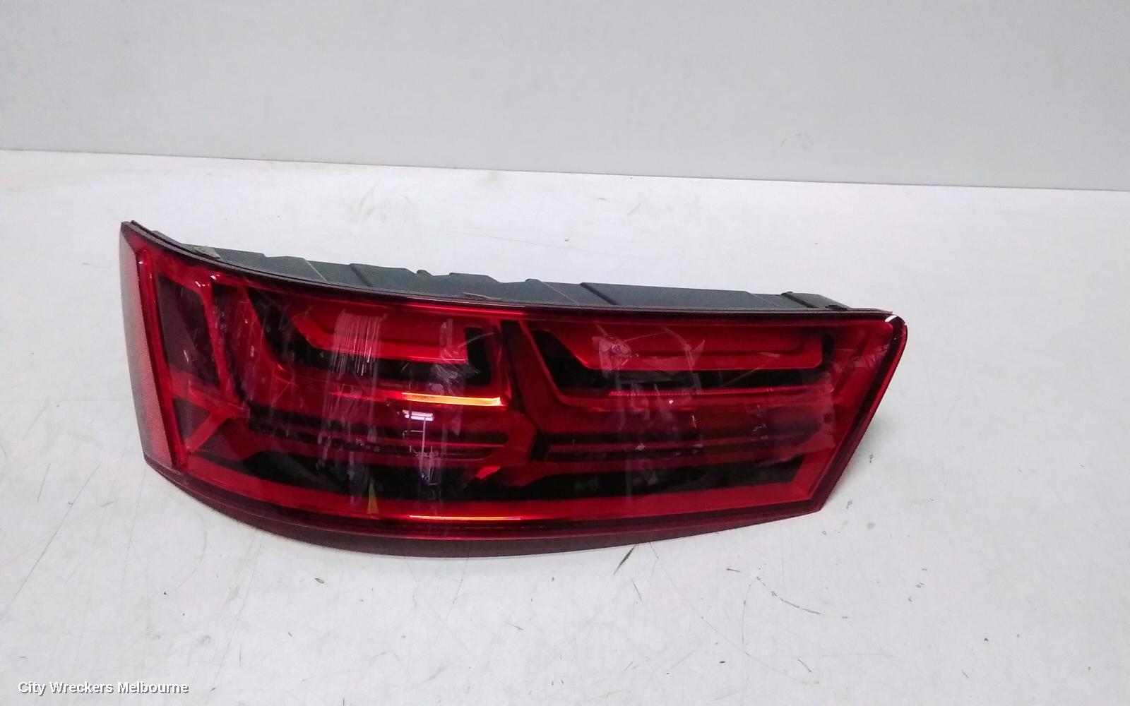 AUDI Q7 LEFT TAILLIGHT, 4M, IN LIFTGATE, OPT 8SK 4PIN, 09/2015 - 03/2020
