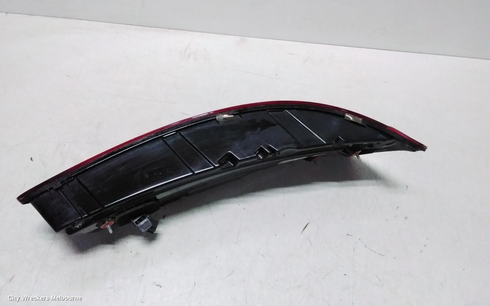 AUDI Q7 LEFT TAILLIGHT, 4M, IN LIFTGATE, OPT 8SK 4PIN, 09/2015 - 03/2020