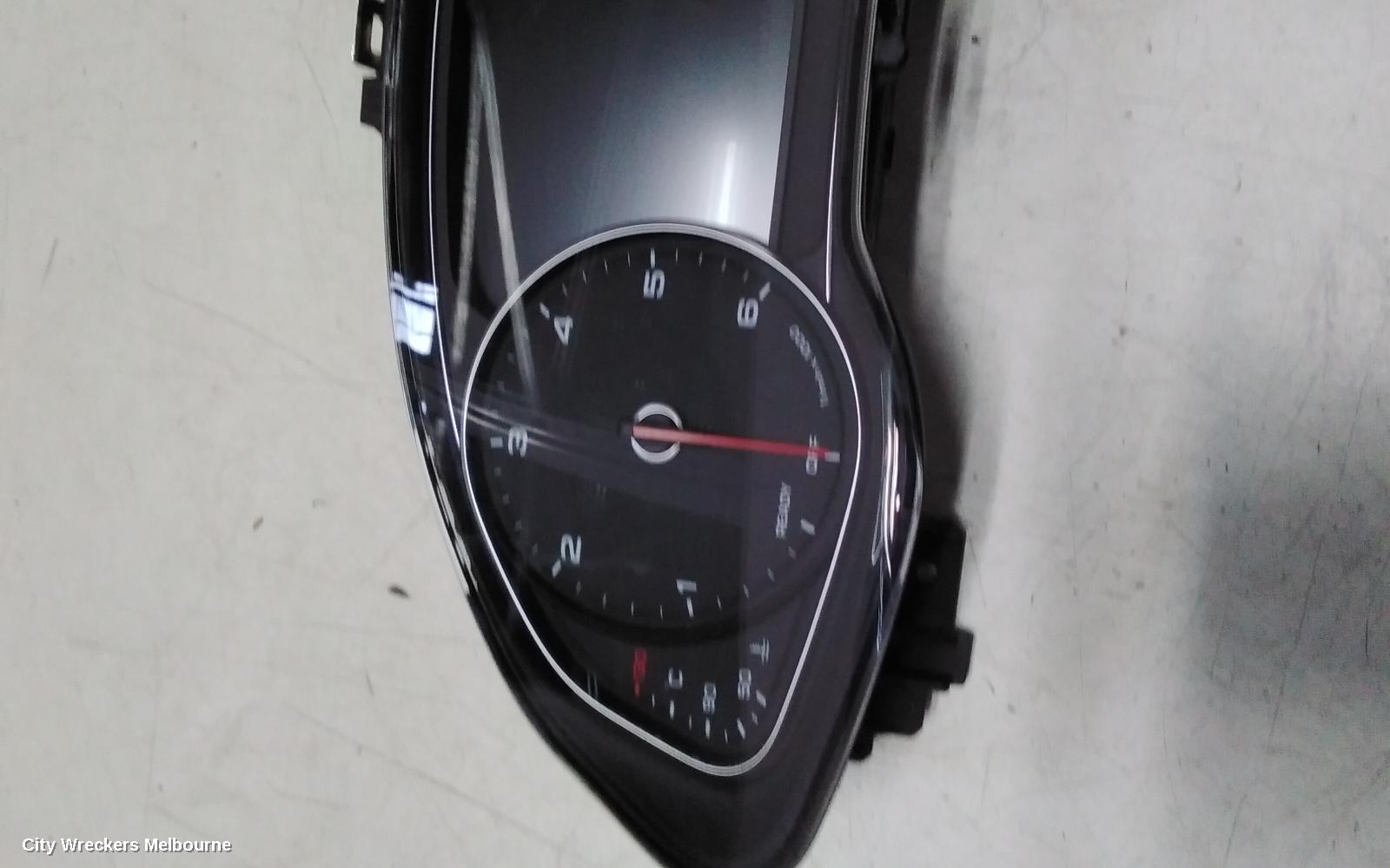 AUDI Q7 INSTRUMENT CLUSTER, INSTRUMENT CLUSTER, DIESEL, AUTO T/M, ANALOGUE TYPE, P/N 4M0920771, 4M, 09/2015 - 03/2020