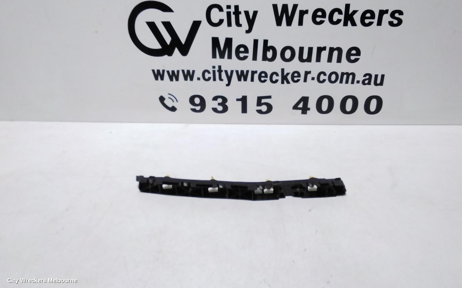HYUNDAI TUCSON, TL, 06/2015 - 01/2021, RHR BAR BRAKET: 108926