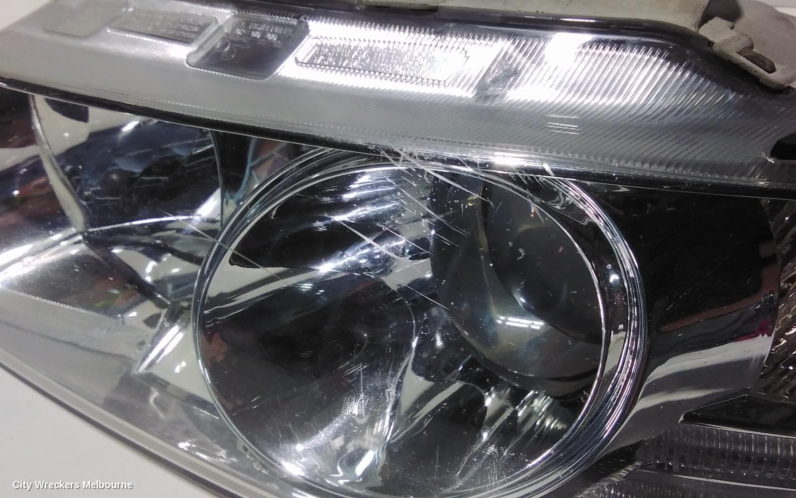 HOLDEN COMMODORE LEFT HEADLAMP, VY2, BERLINA, 08/2003 - 08/2004