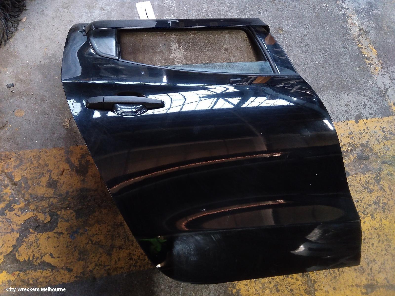 MITSUBISHI TRITON RIGHT REAR DOOR, MQ-MR, DUAL CAB, 03/2015 ONWARDS