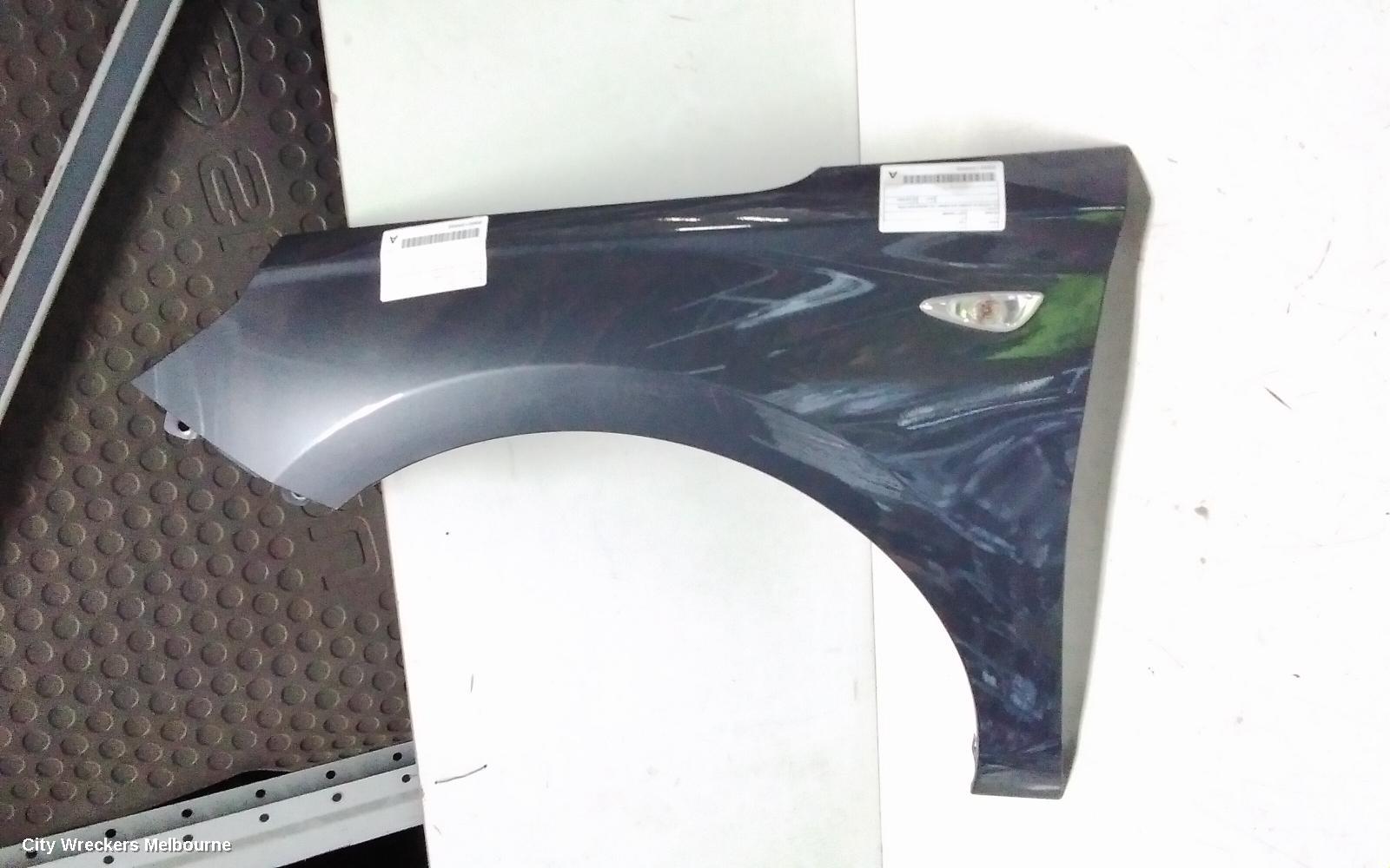 HYUNDAI I30 LEFT GUARD, PD, HATCH (S. KOREA VIN KMHH), W/ INDICATOR TYPE, 03/2017 - 12/2023