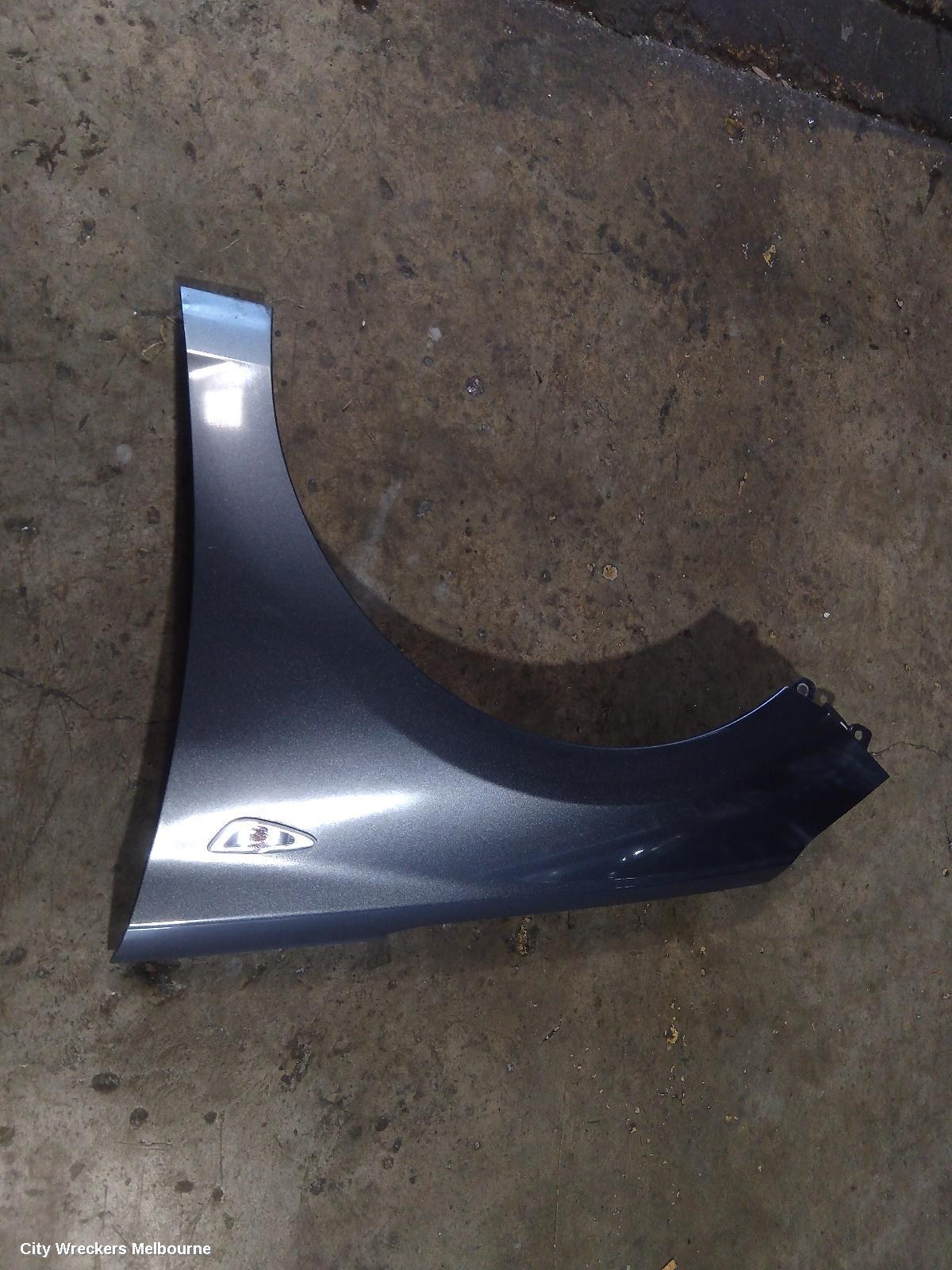 HYUNDAI I30 LEFT GUARD, PD, HATCH (S. KOREA VIN KMHH), W/ INDICATOR TYPE, 03/2017 - 12/2023