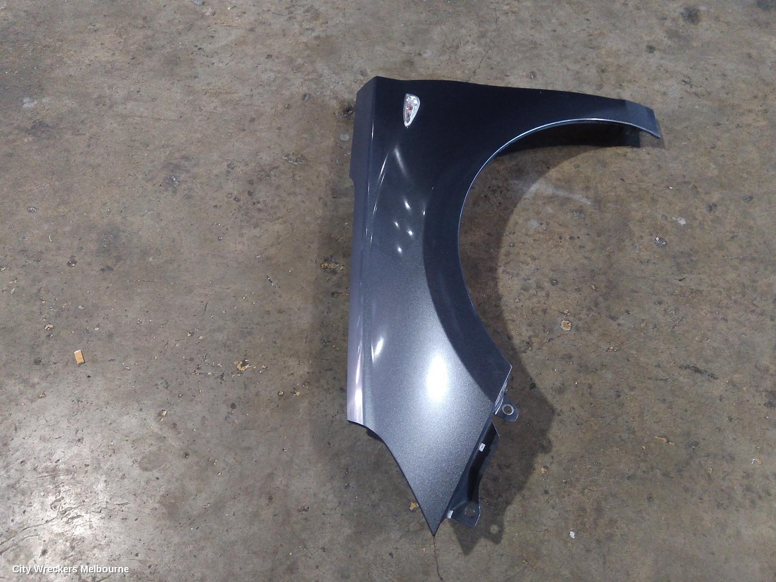 HYUNDAI I30 LEFT GUARD, PD, HATCH (S. KOREA VIN KMHH), W/ INDICATOR TYPE, 03/2017 - 12/2023