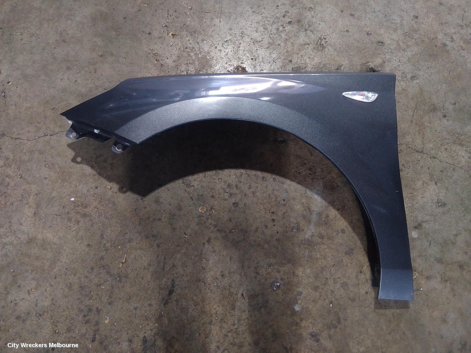 HYUNDAI I30 LEFT GUARD, PD, HATCH (S. KOREA VIN KMHH), W/ INDICATOR TYPE, 03/2017 - 12/2023