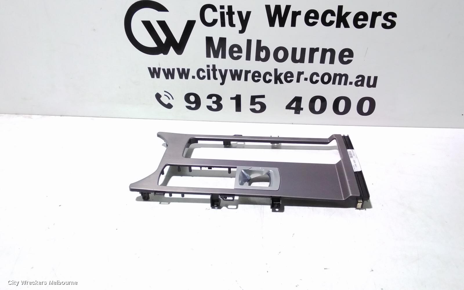 LAND ROVER RANGEROVER SPORT, L494, 12/2013 - 04/2022, GEAR LAVER TOP TRIM : 109007