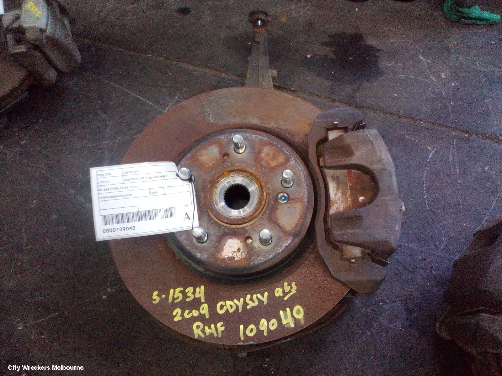 HONDA ODYSSEY RIGHT FRONT HUB ASSEMBLY, RB, ABS TYPE, 07/2004 - 12/2013