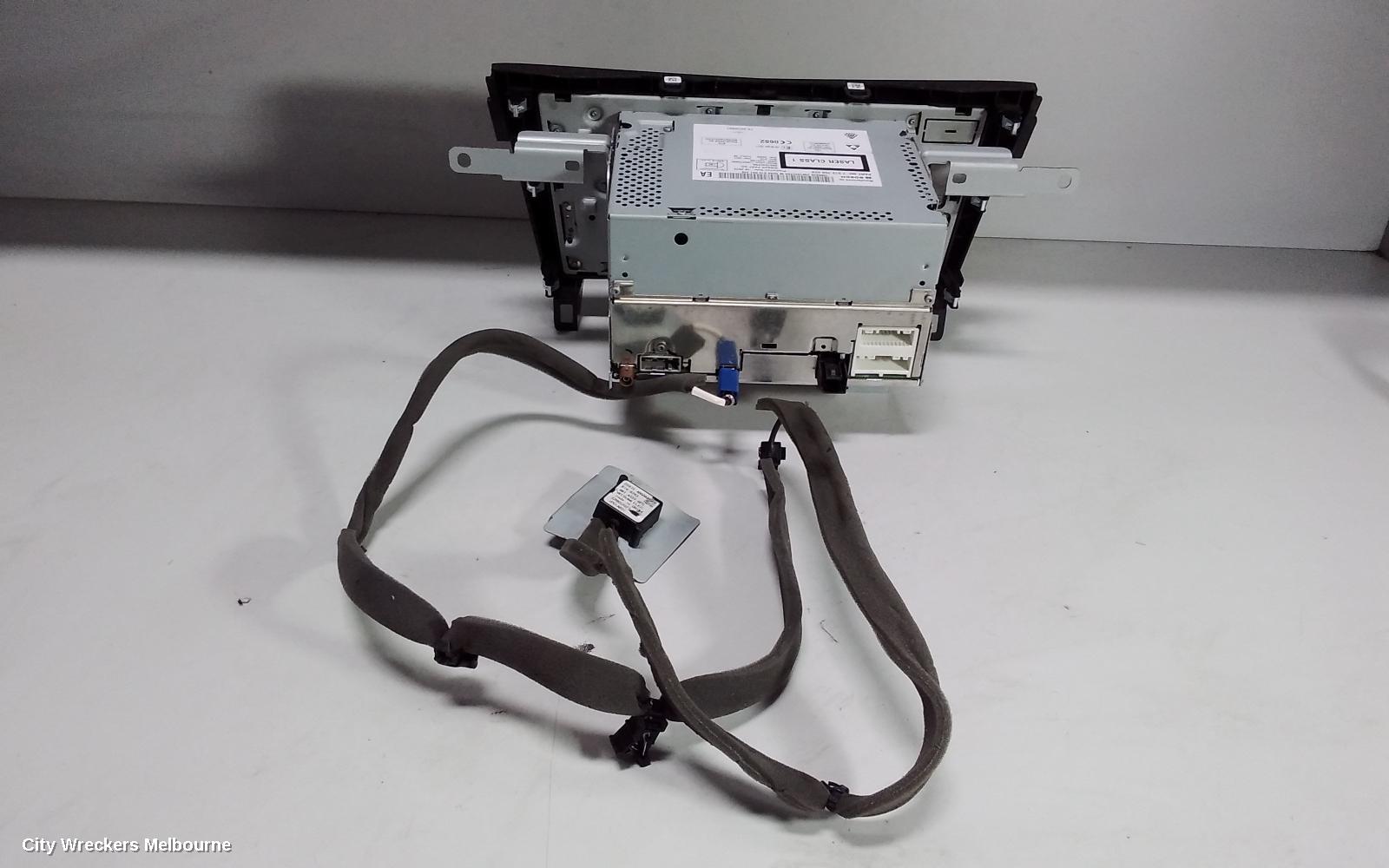 NISSAN XTRAIL RADIO/CD/DVD/SAT/TV, CD/MP3/NAVIGATION UNIT, T32, 03/2014 ONWARDS