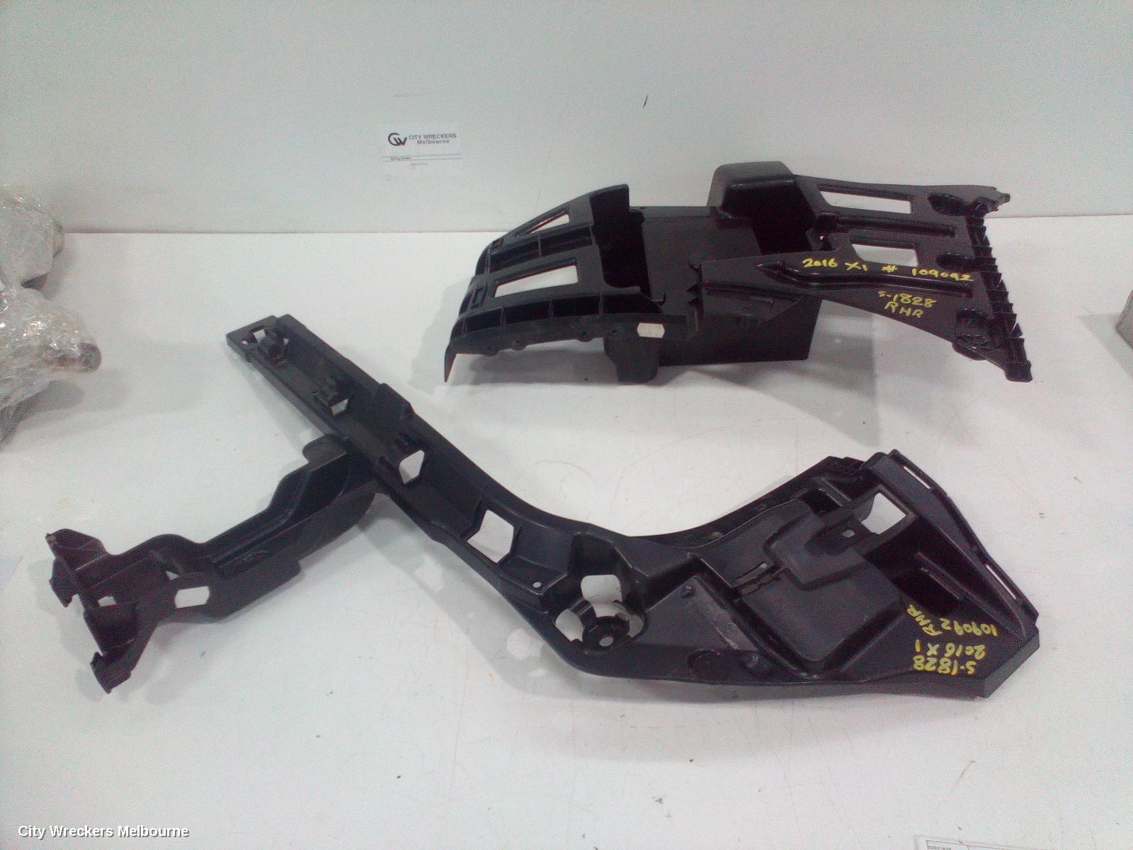BMW X1, F48, 08/2015 - 06/2022, RHR BAR BRAKET: 109092