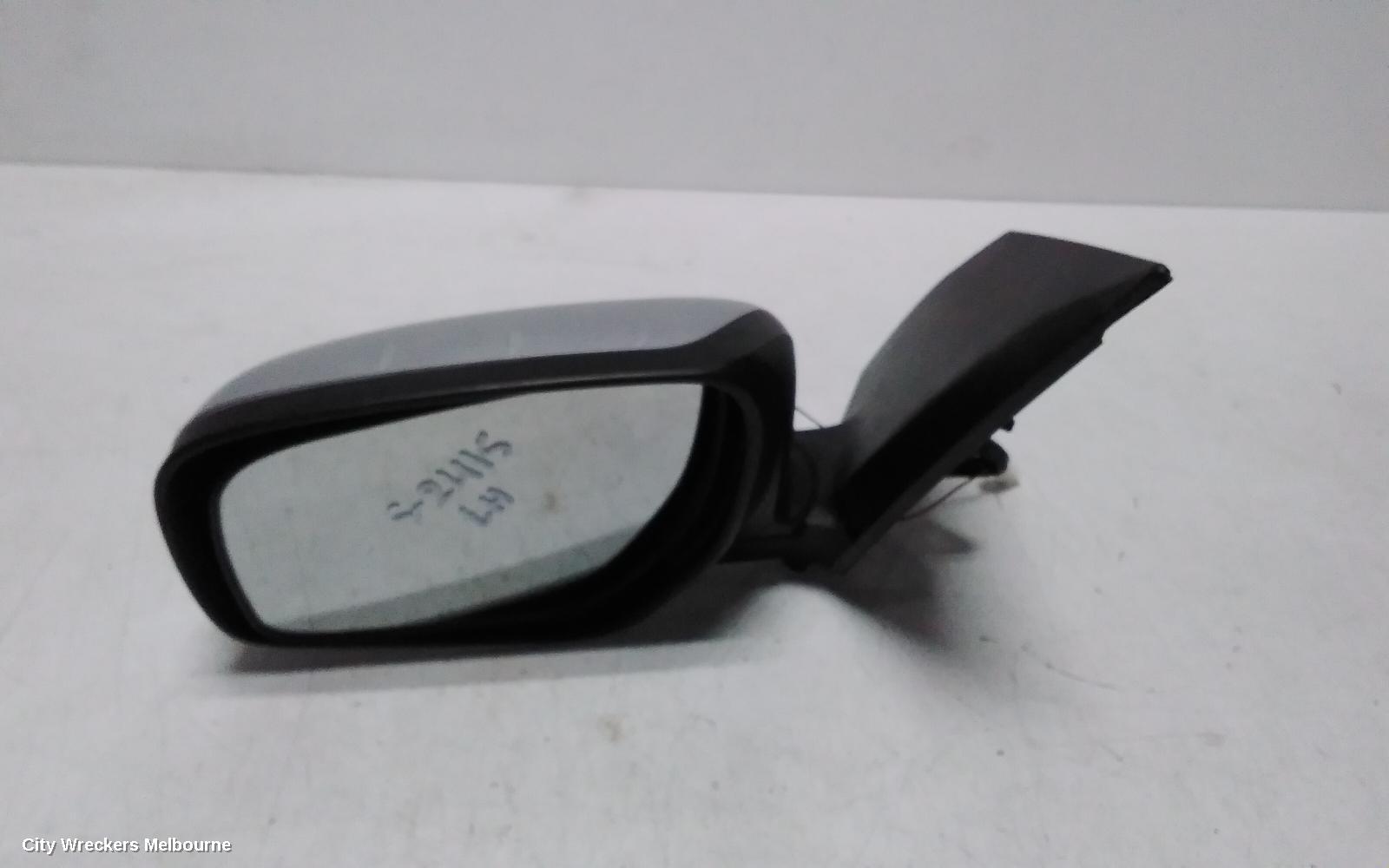 RENAULT KALEOS LEFT DOOR MIRROR, H45, MANUAL FOLD, COLOUR CODED TYPE, NON HEATED & NON BLIND SPOT TYPE, 09/2013 - 04/2016