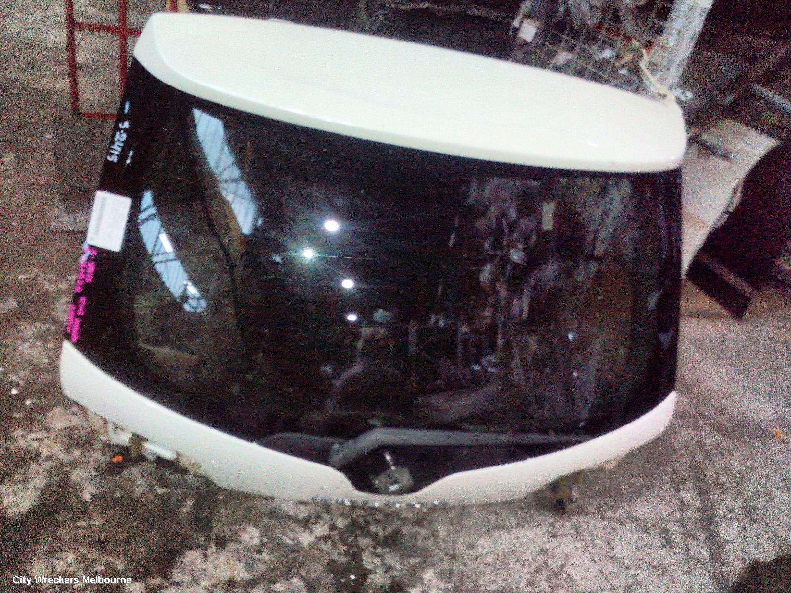 RENAULT KALEOS BOOTLID/TAILGATE, TAILGATE (UPPER), H45, SPOILERED TYPE, W/ CAMERA, 09/2008 - 04/2016