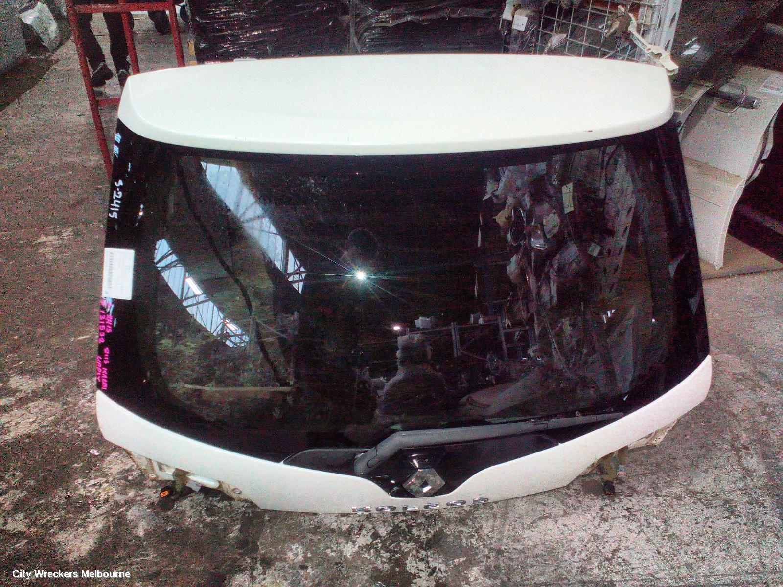 RENAULT KALEOS BOOTLID/TAILGATE, TAILGATE (UPPER), H45, SPOILERED TYPE, W/ CAMERA, 09/2008 - 04/2016