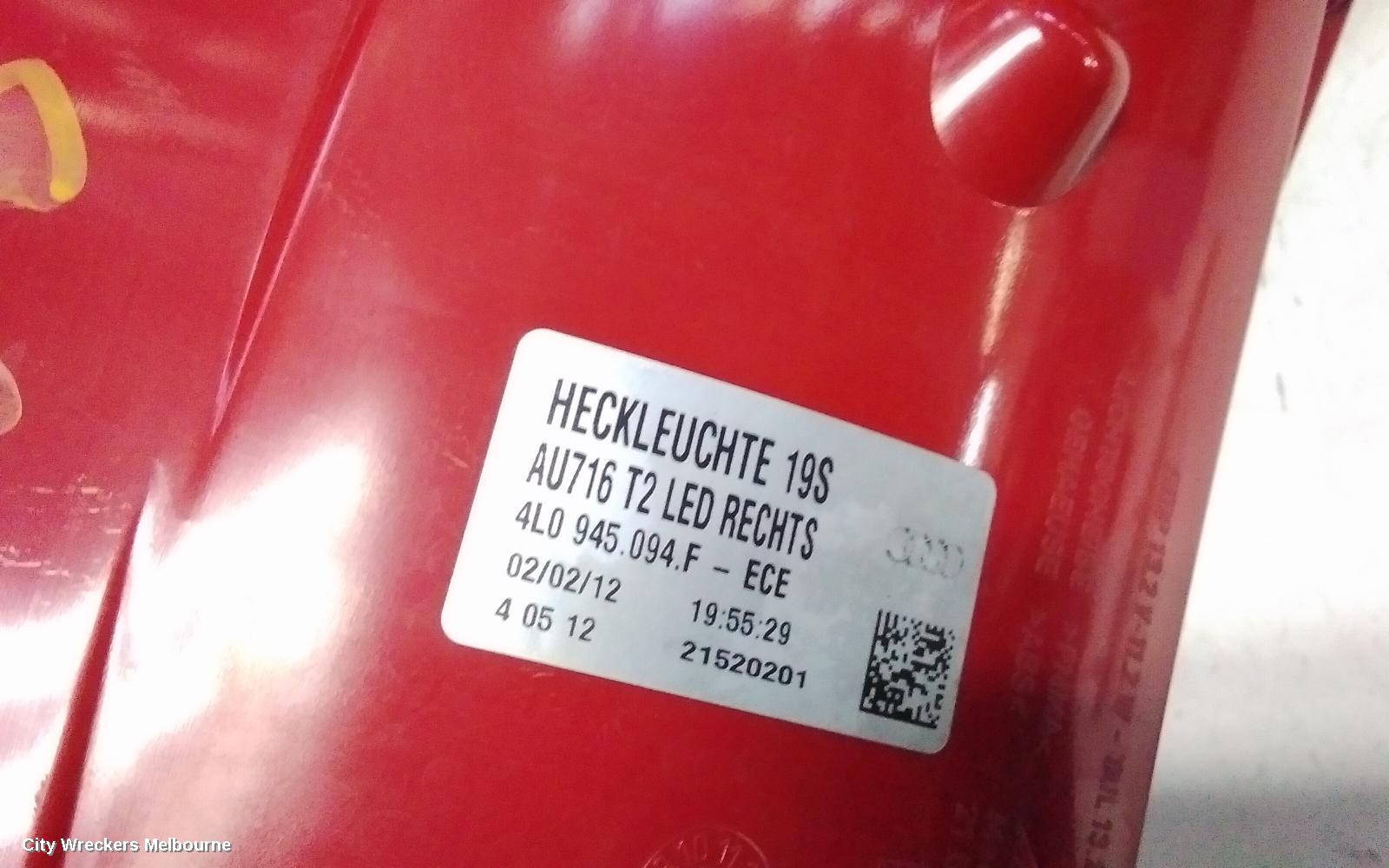 AUDI Q7 RIGHT TAILLIGHT, 4L, IN TAILGATE, 10/2009 - 08/2015