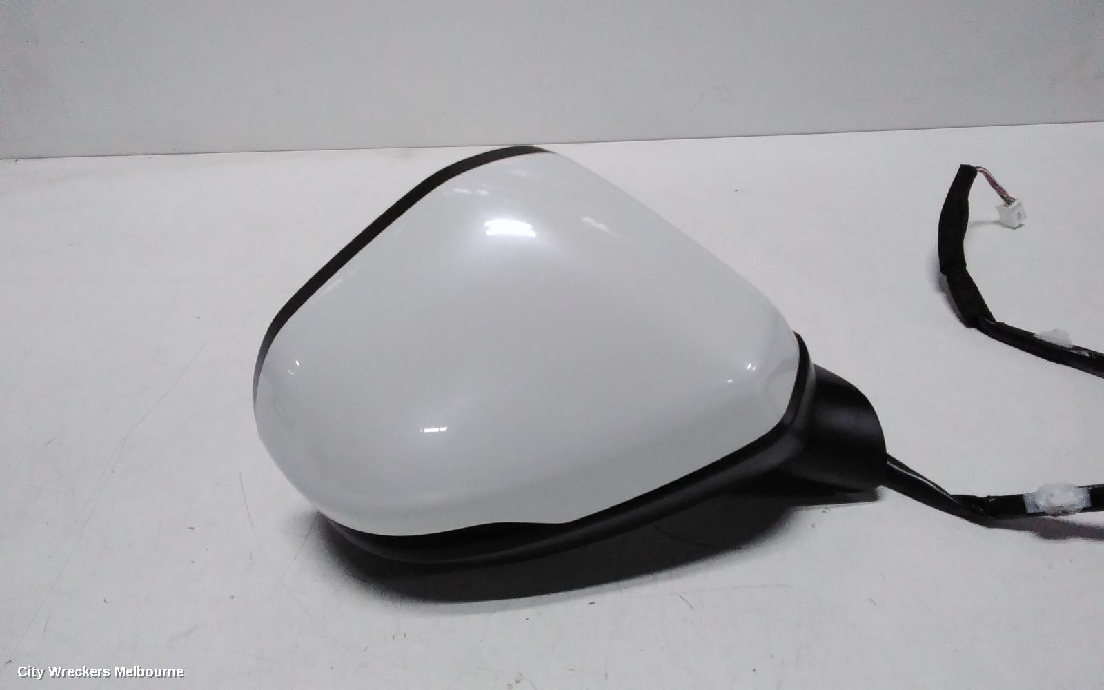 HONDA HRV RIGHT DOOR MIRROR, RV, NON BLIND SPOT TYPE, 12/2021 ONWARDS