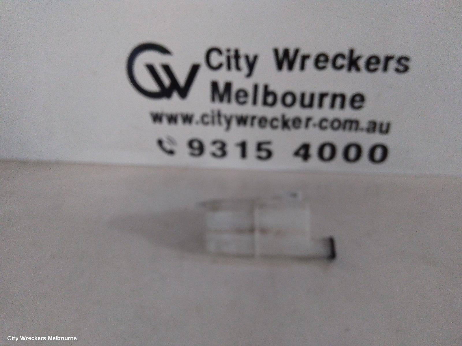 MAZDA 2 OVERFLOW BOTTLE, DE SERIES, 09/2007 - 09/2014